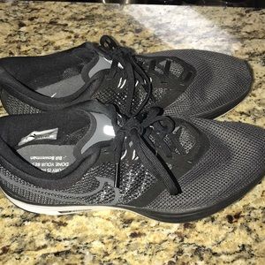 Nike Zoom Black/Gray Sneakers